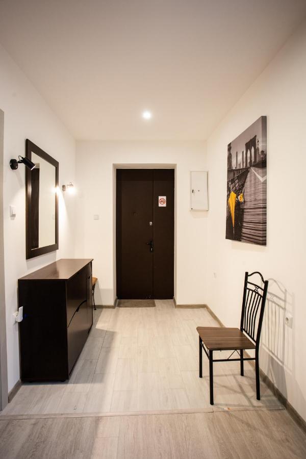Ultra Lux 3 Rooms Apartment Near Arena City 키예프 외부 사진