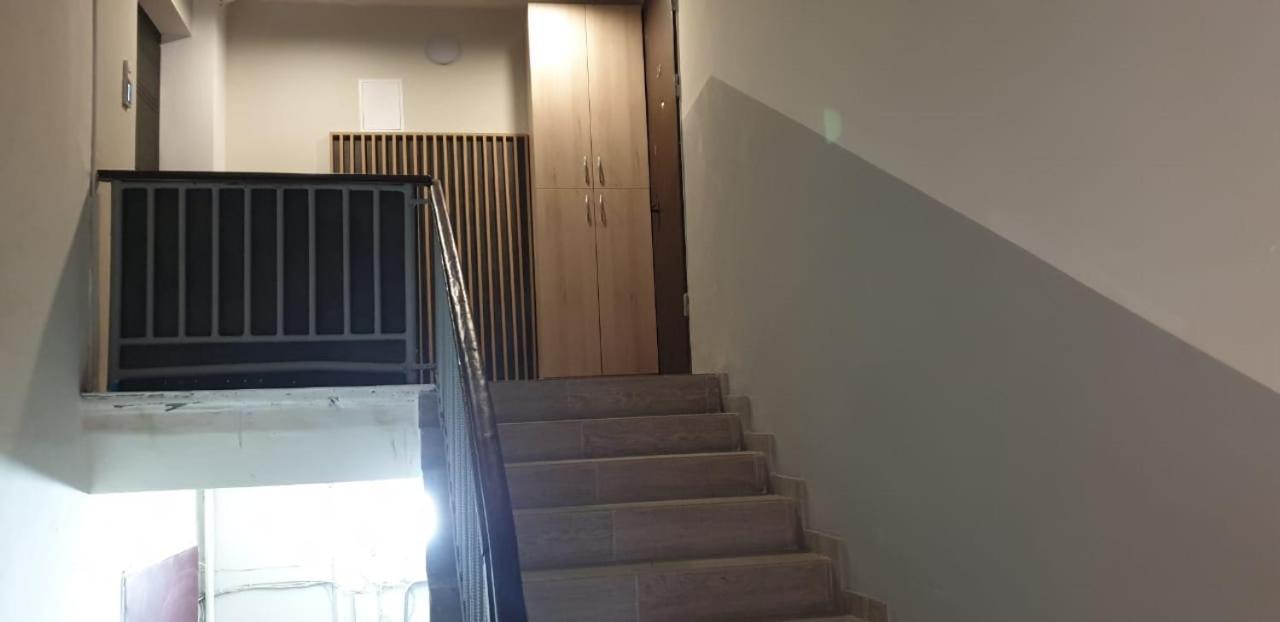 Ultra Lux 3 Rooms Apartment Near Arena City 키예프 외부 사진